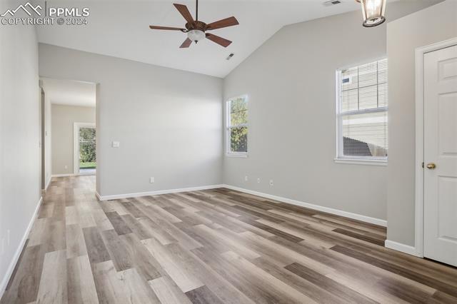 1249 N Monument Drive