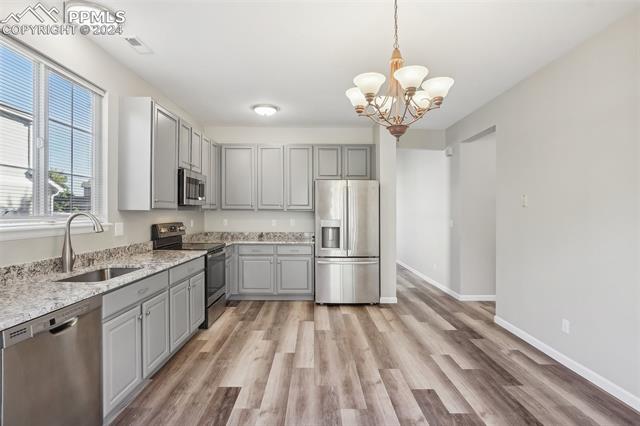 1249 N Monument Drive