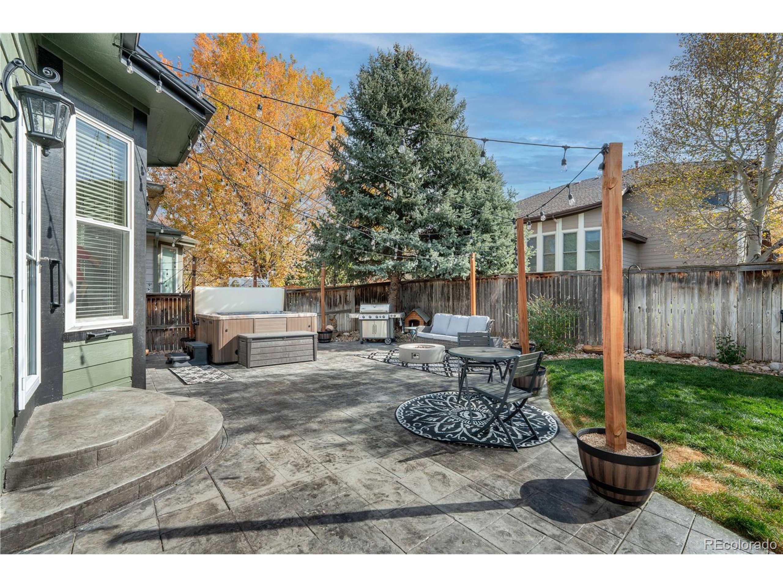 10446 Stonewillow Dr