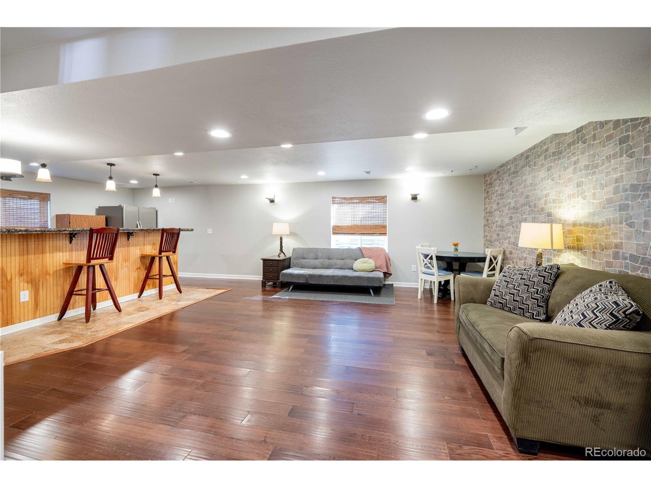 10446 Stonewillow Dr