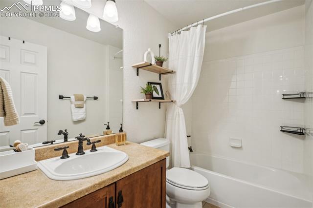 22138 E Stroll Avenue