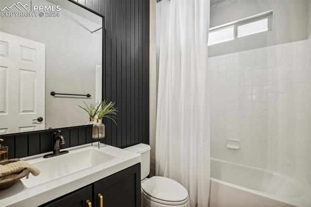 22138 E Stroll Avenue