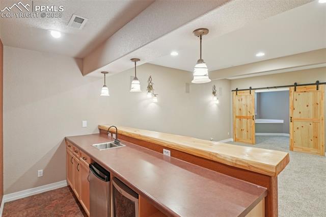 8835 Edinburgh Circle