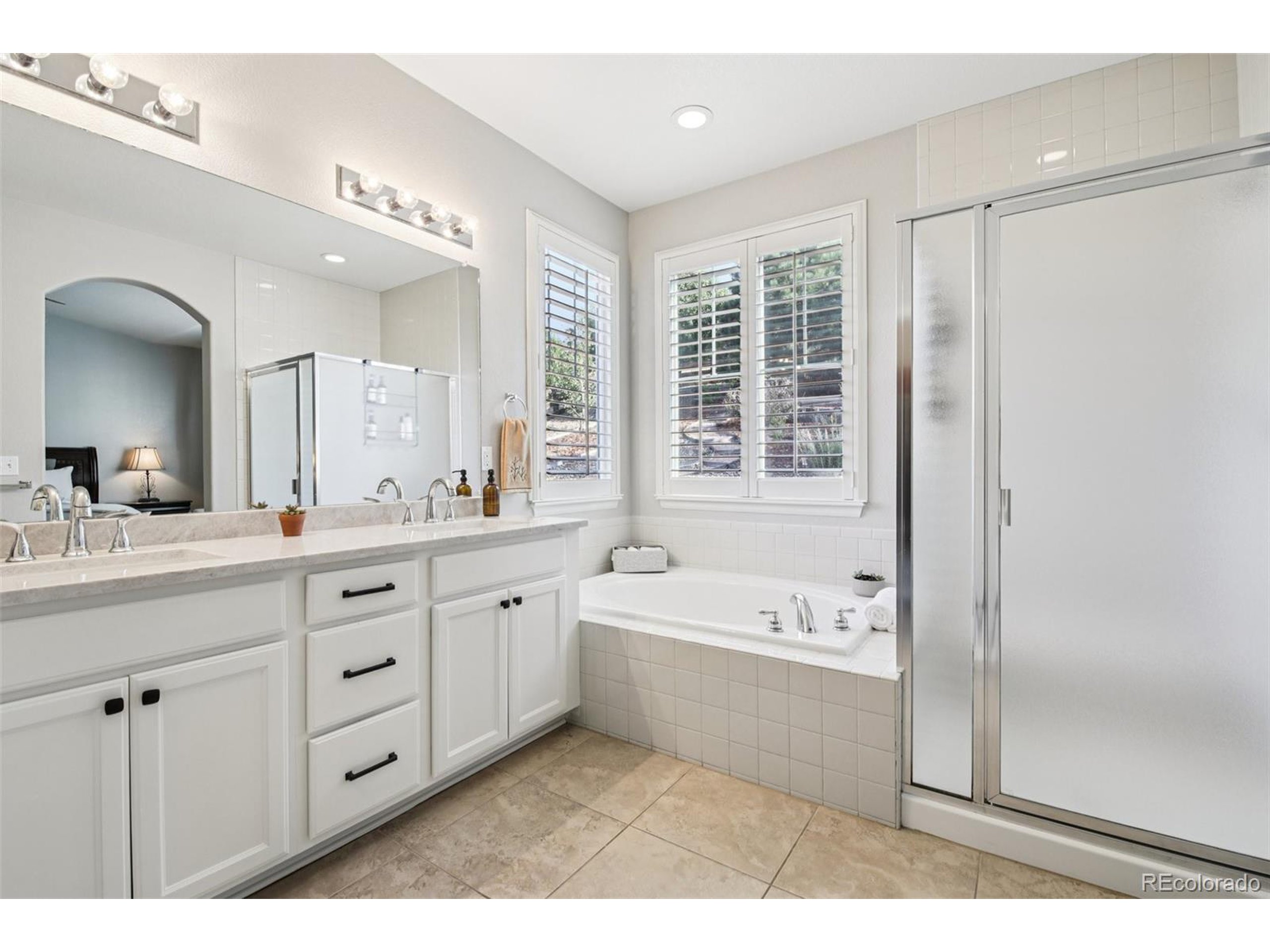 23327 E Ottawa Dr