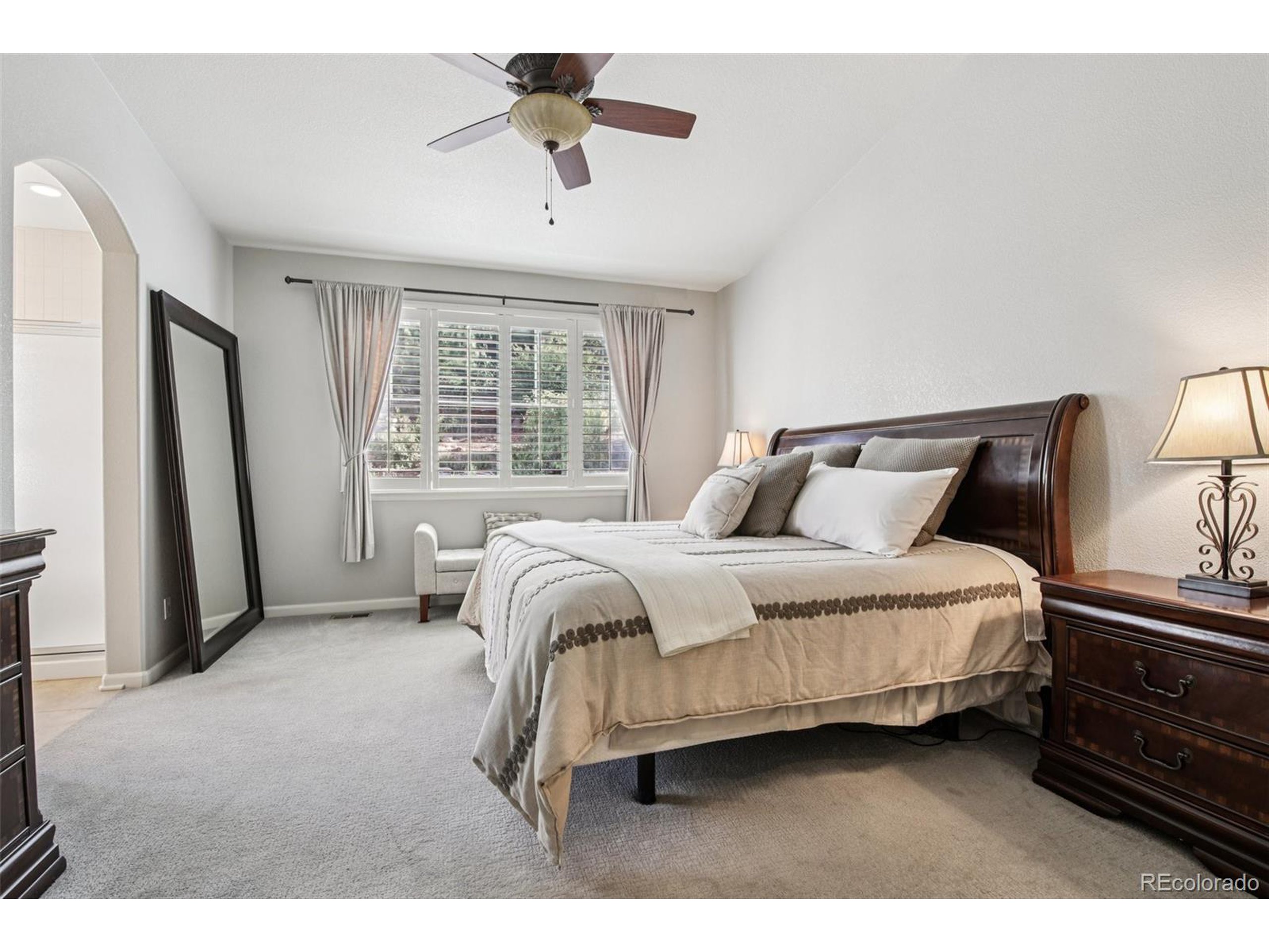 23327 E Ottawa Dr