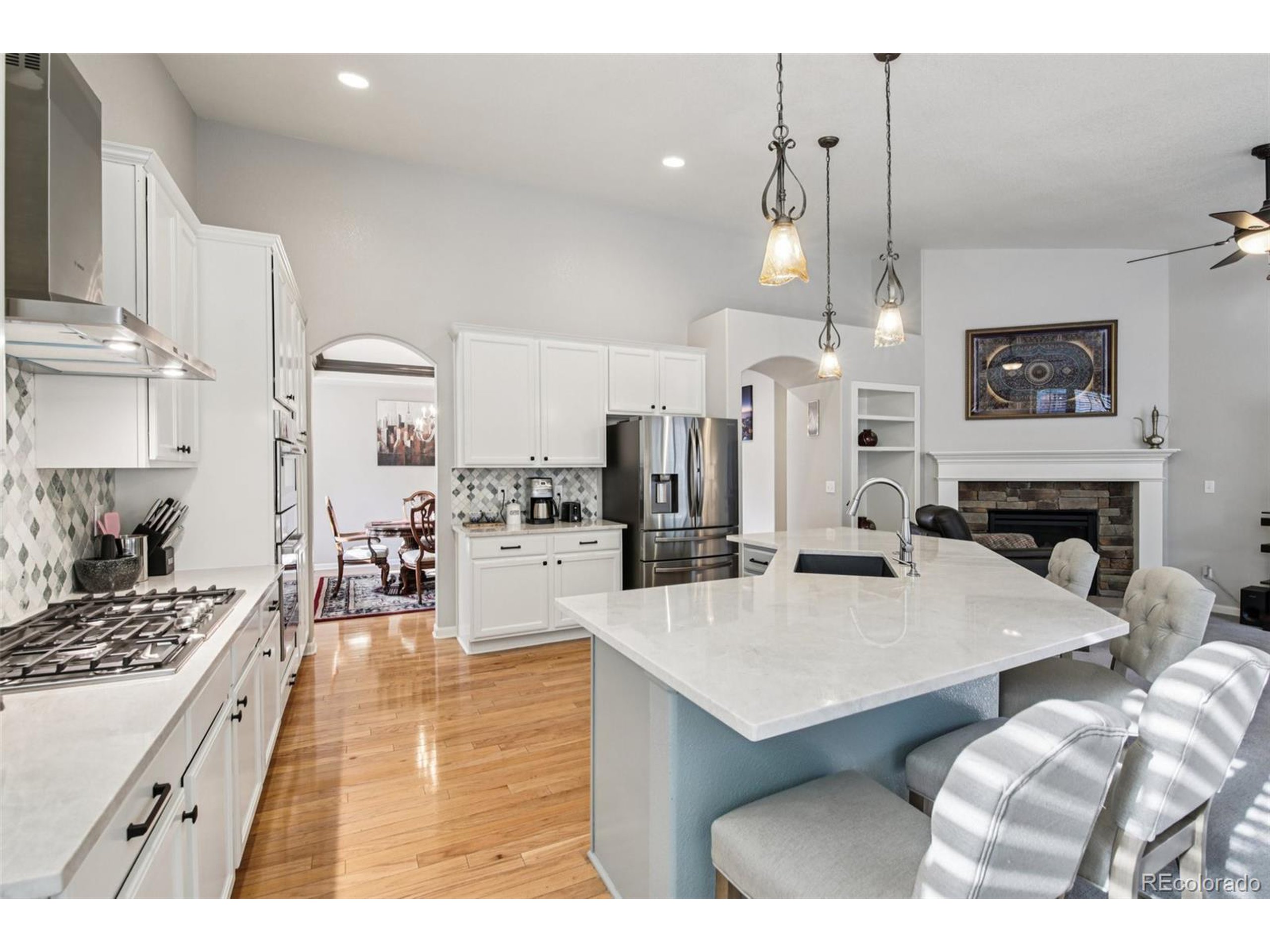 23327 E Ottawa Dr