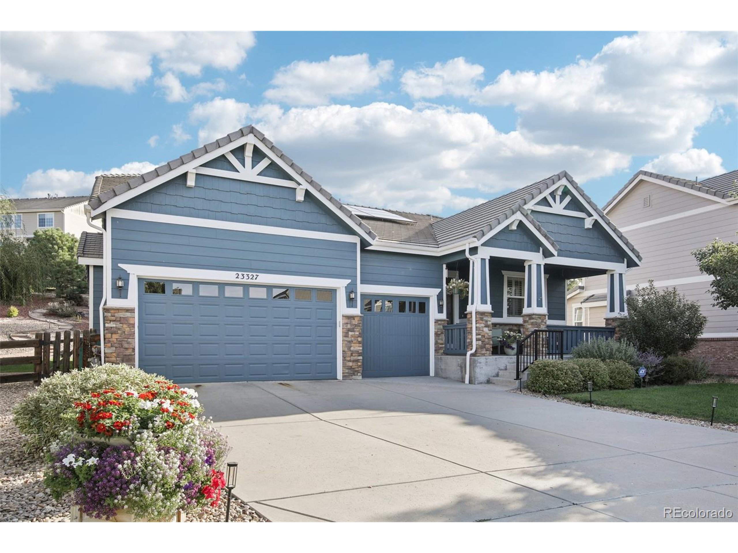 23327 E Ottawa Dr