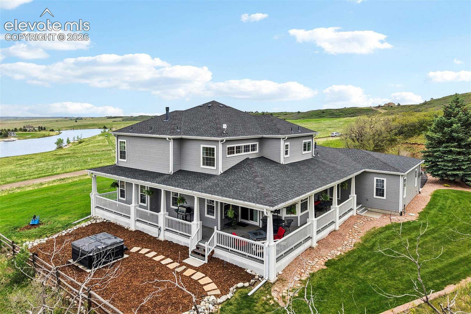 7014 Nautique Circle