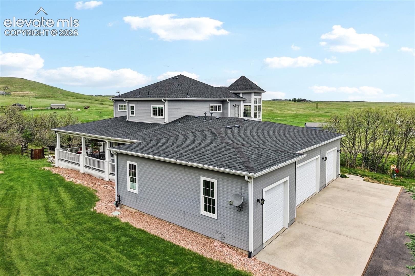 7014 Nautique Circle
