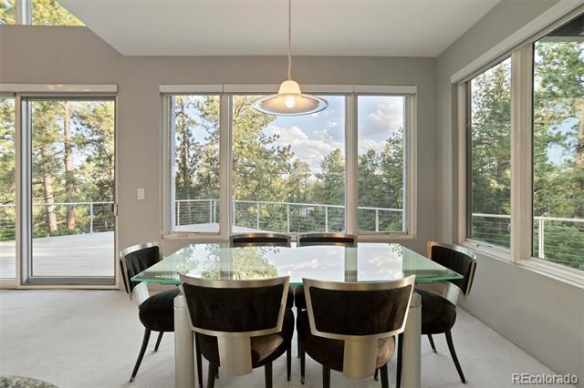 7 Elk Pointe Lane