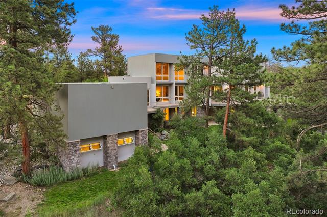 7 Elk Pointe Lane