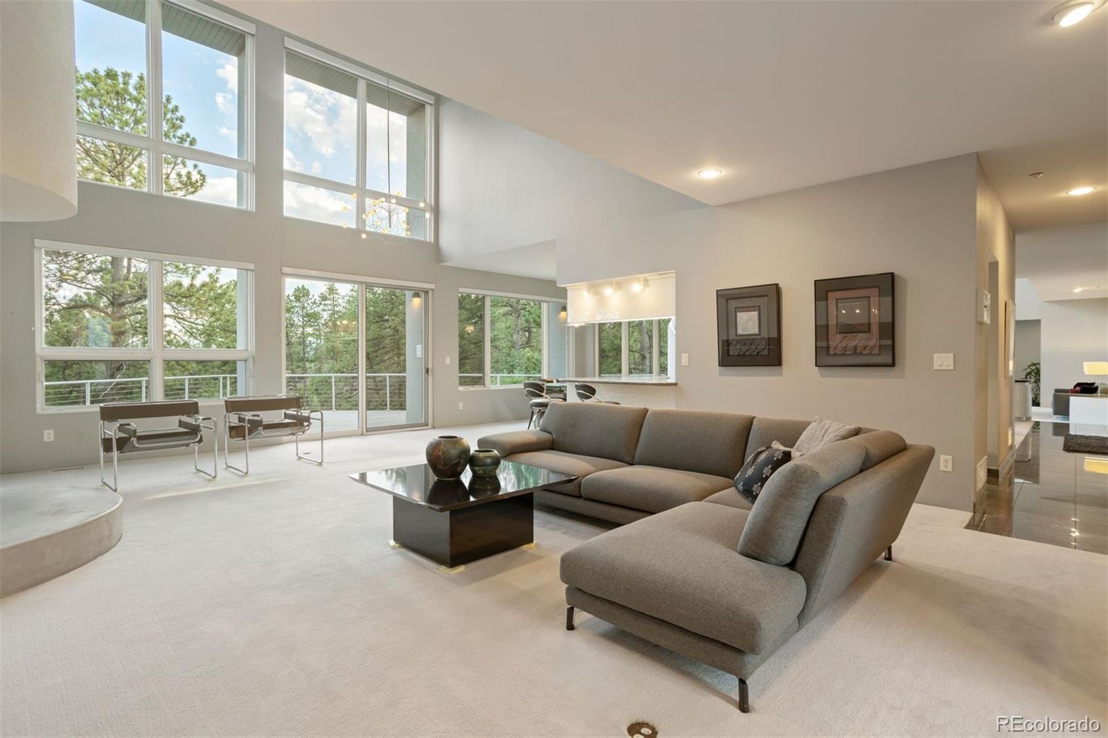 7 Elk Pointe Lane