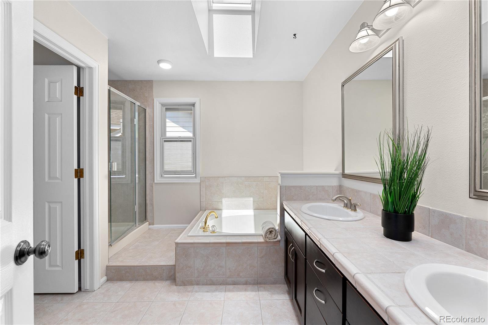 9935 Spring Hill Street