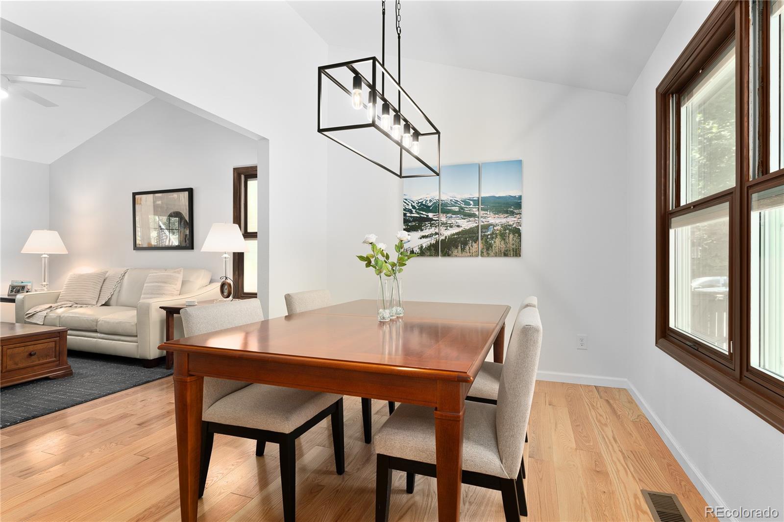 9935 Spring Hill Street