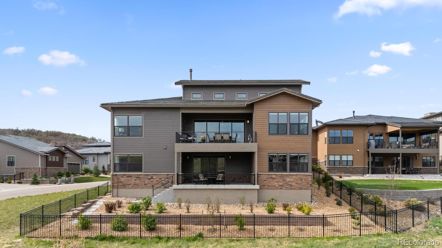 10869 Bluffside Drive