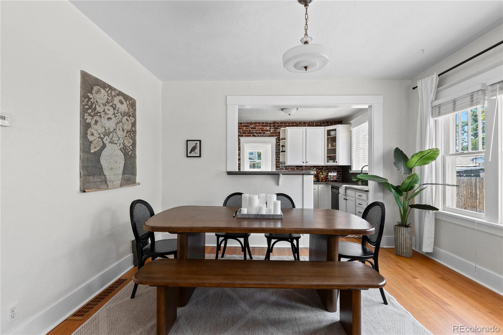 2042 S Humboldt Street