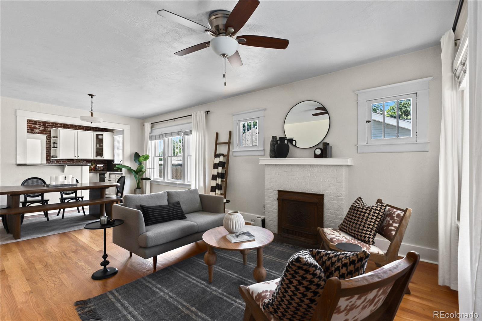 2042 S Humboldt Street