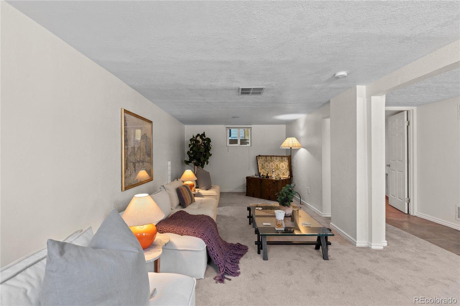 2042 S Humboldt Street