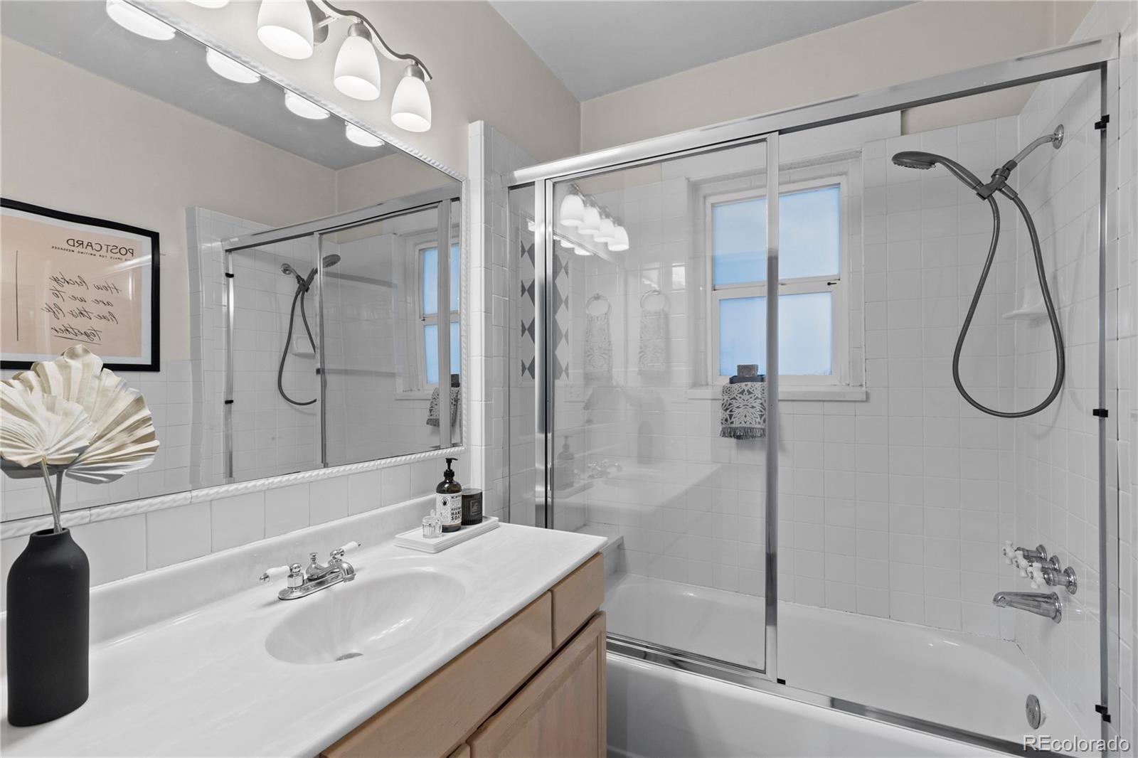 2042 S Humboldt Street