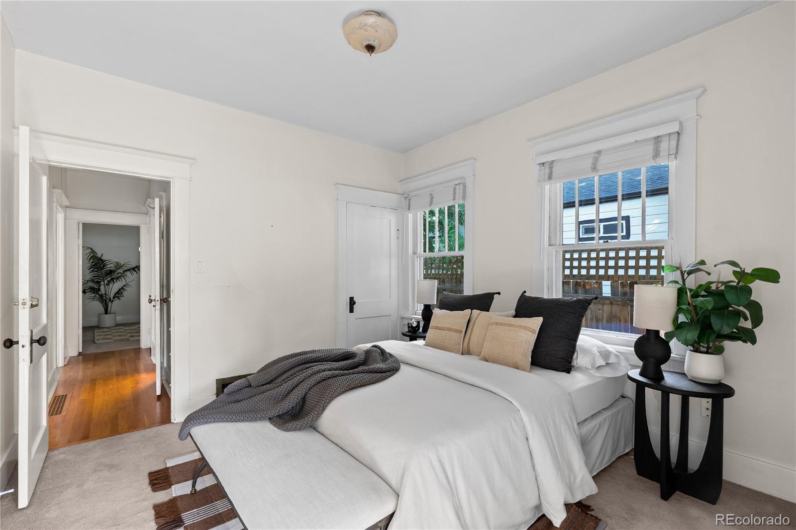 2042 S Humboldt Street