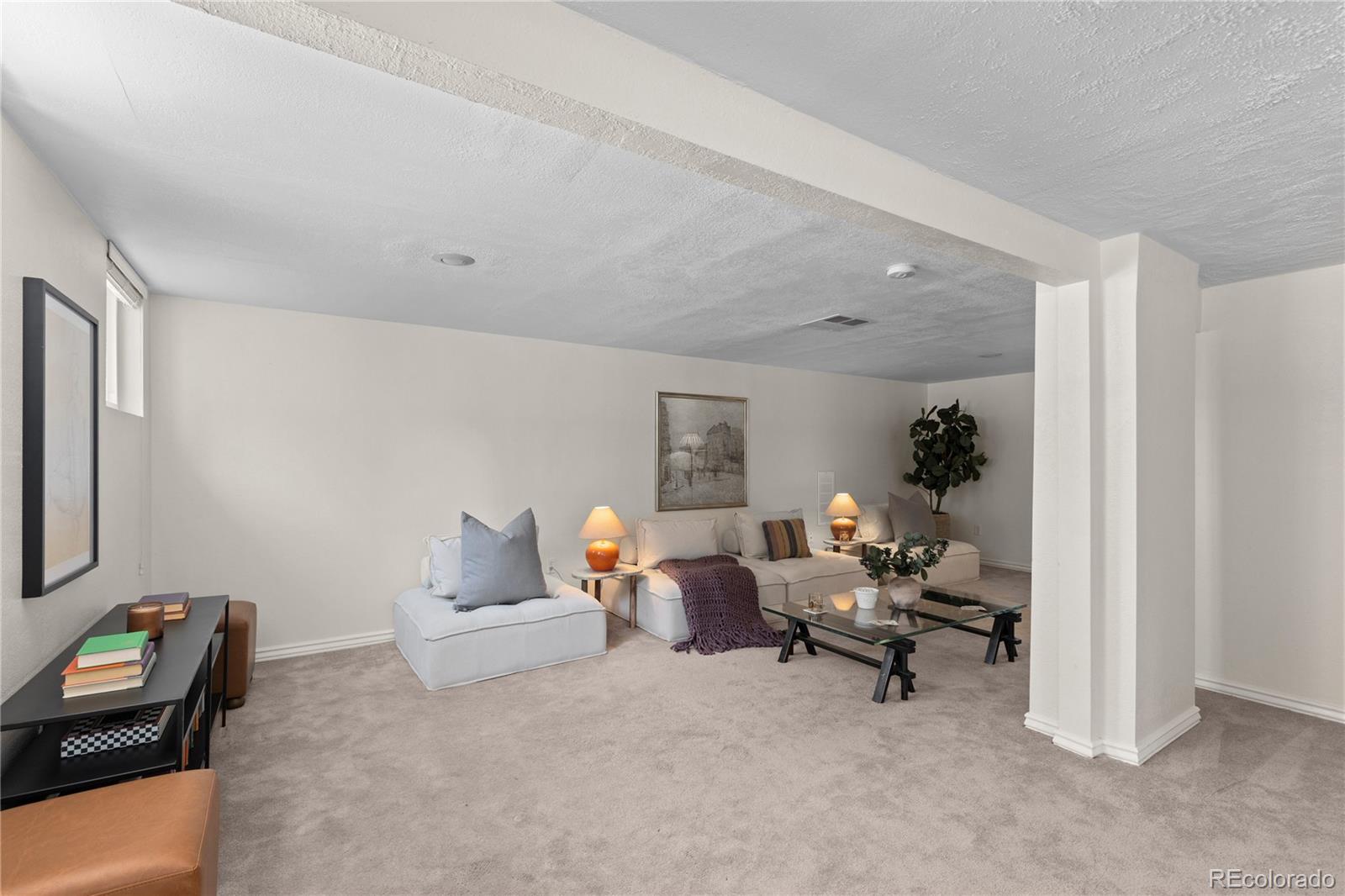 2042 S Humboldt Street