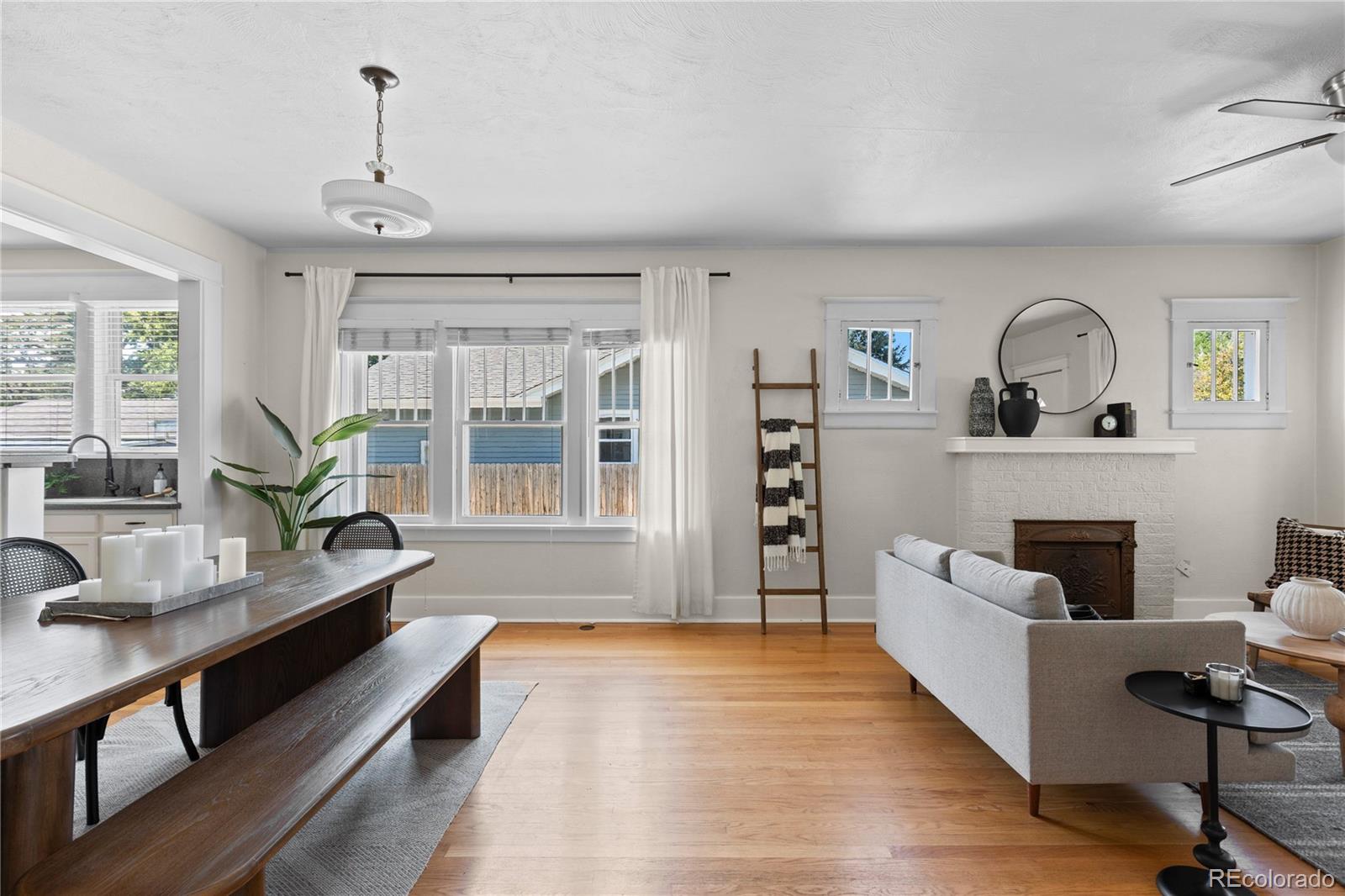 2042 S Humboldt Street