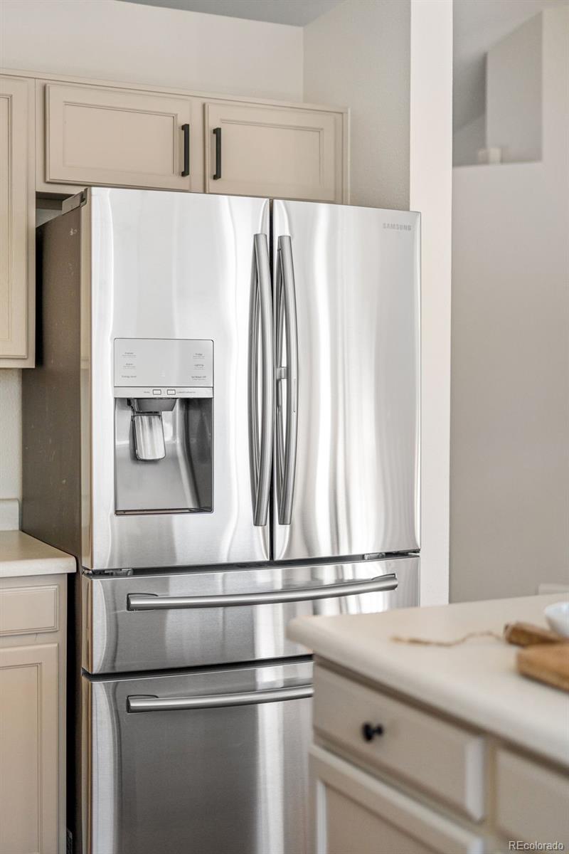 9741 Moss Rose Circle