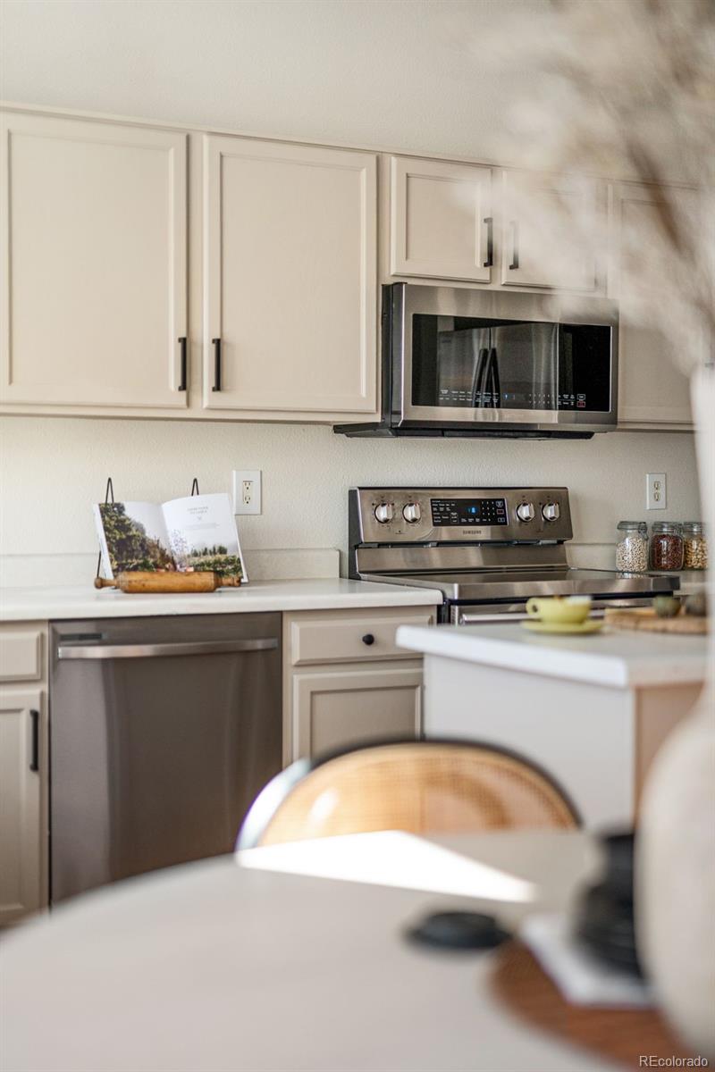 9741 Moss Rose Circle