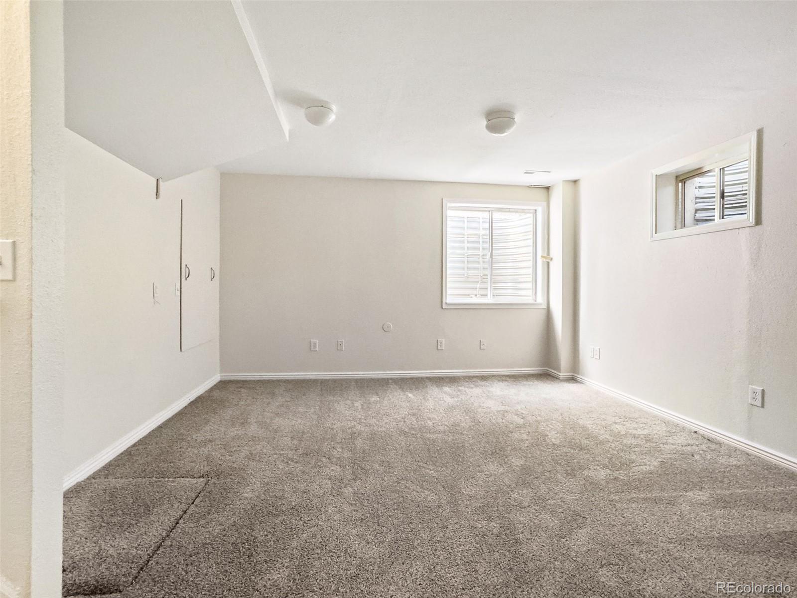 9741 Moss Rose Circle