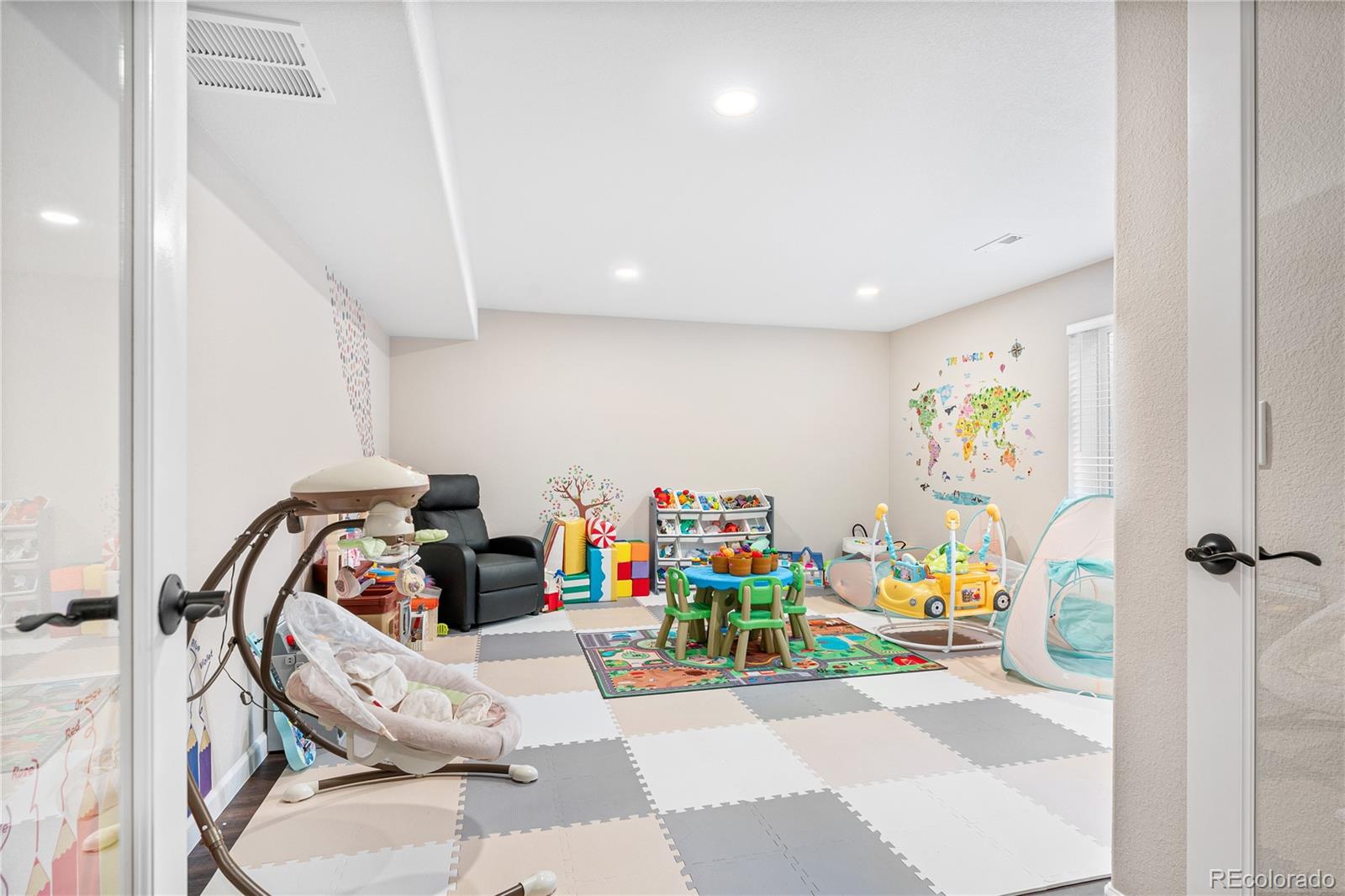 16391 Buffalo Run Drive