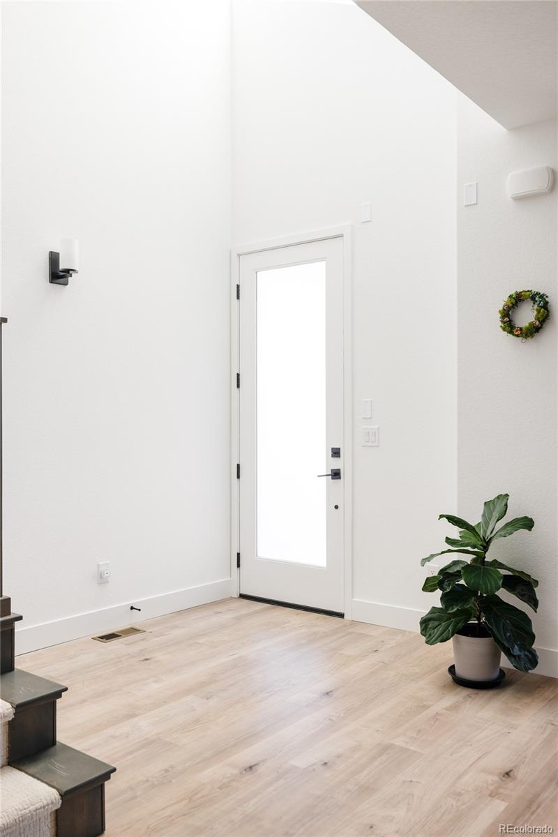 6202 N Galena Street