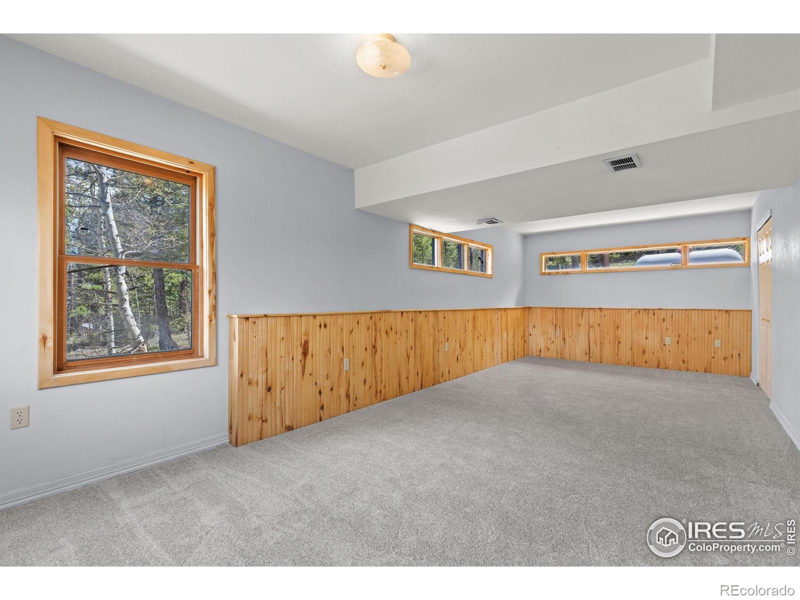 880 Hummer Drive