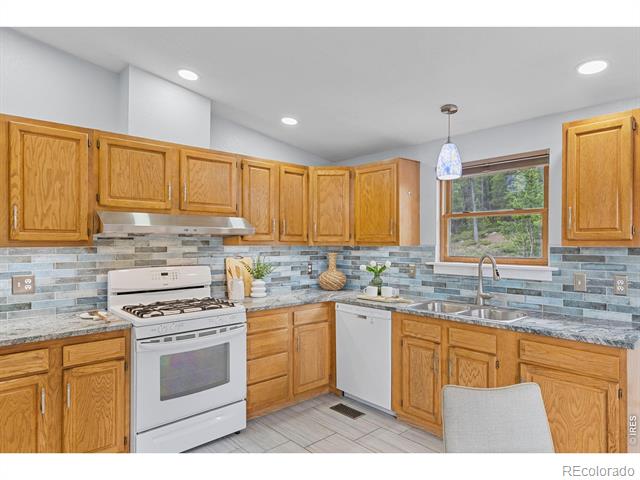 880 Hummer Drive