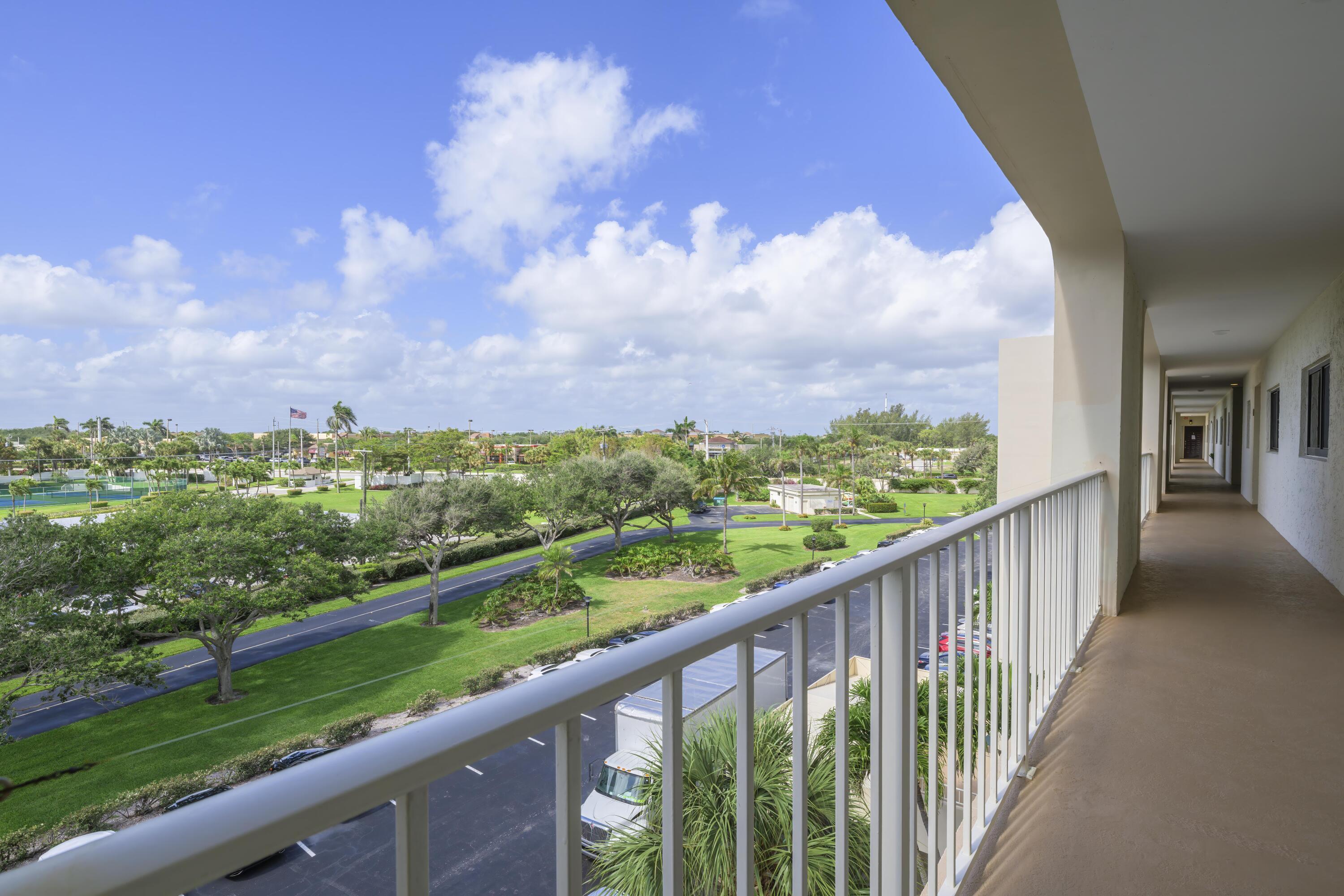 200 Intracoastal Place 507