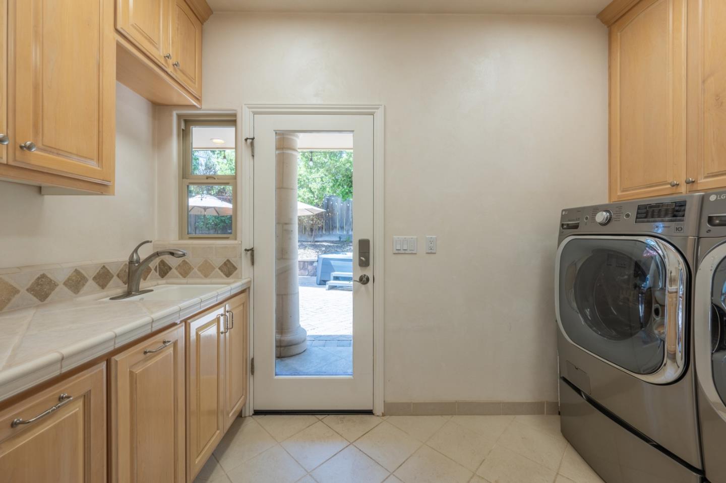 109 Corral De Tierra RD