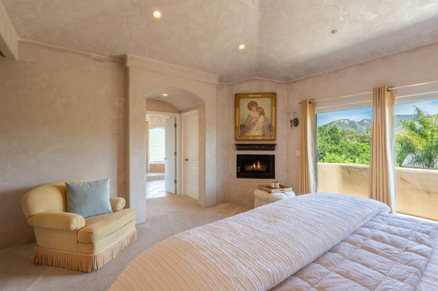 109 Corral De Tierra RD