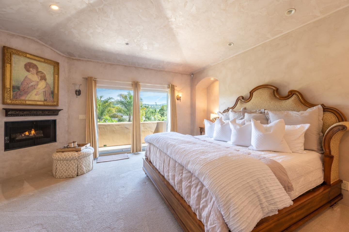 109 Corral De Tierra RD