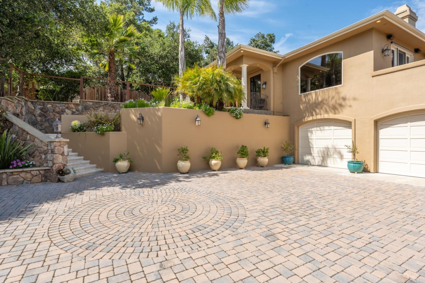 109 Corral De Tierra RD