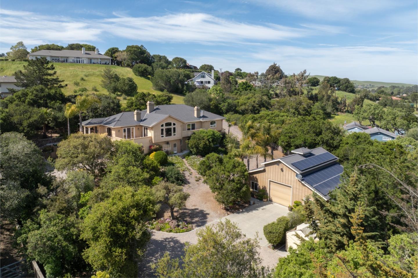 109 Corral De Tierra RD