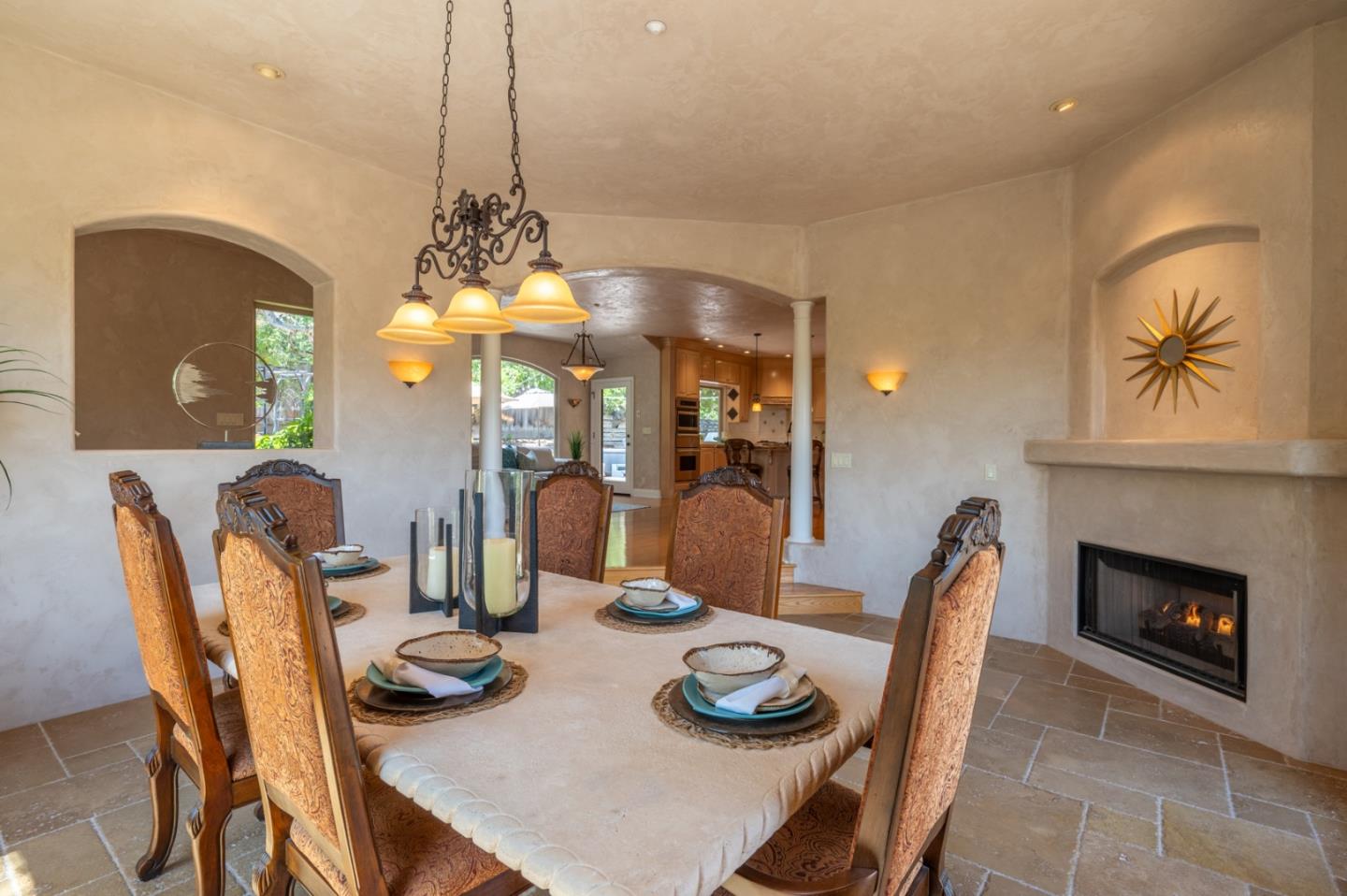 109 Corral De Tierra RD