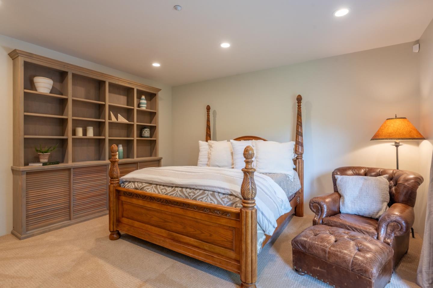 109 Corral De Tierra RD