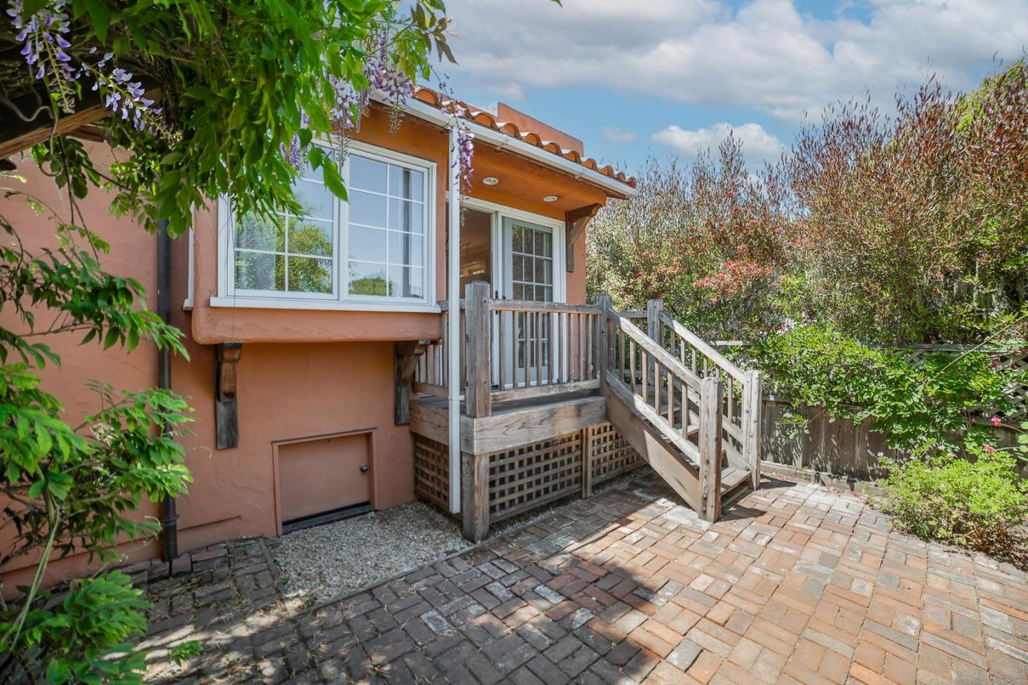 313 Walnut ST