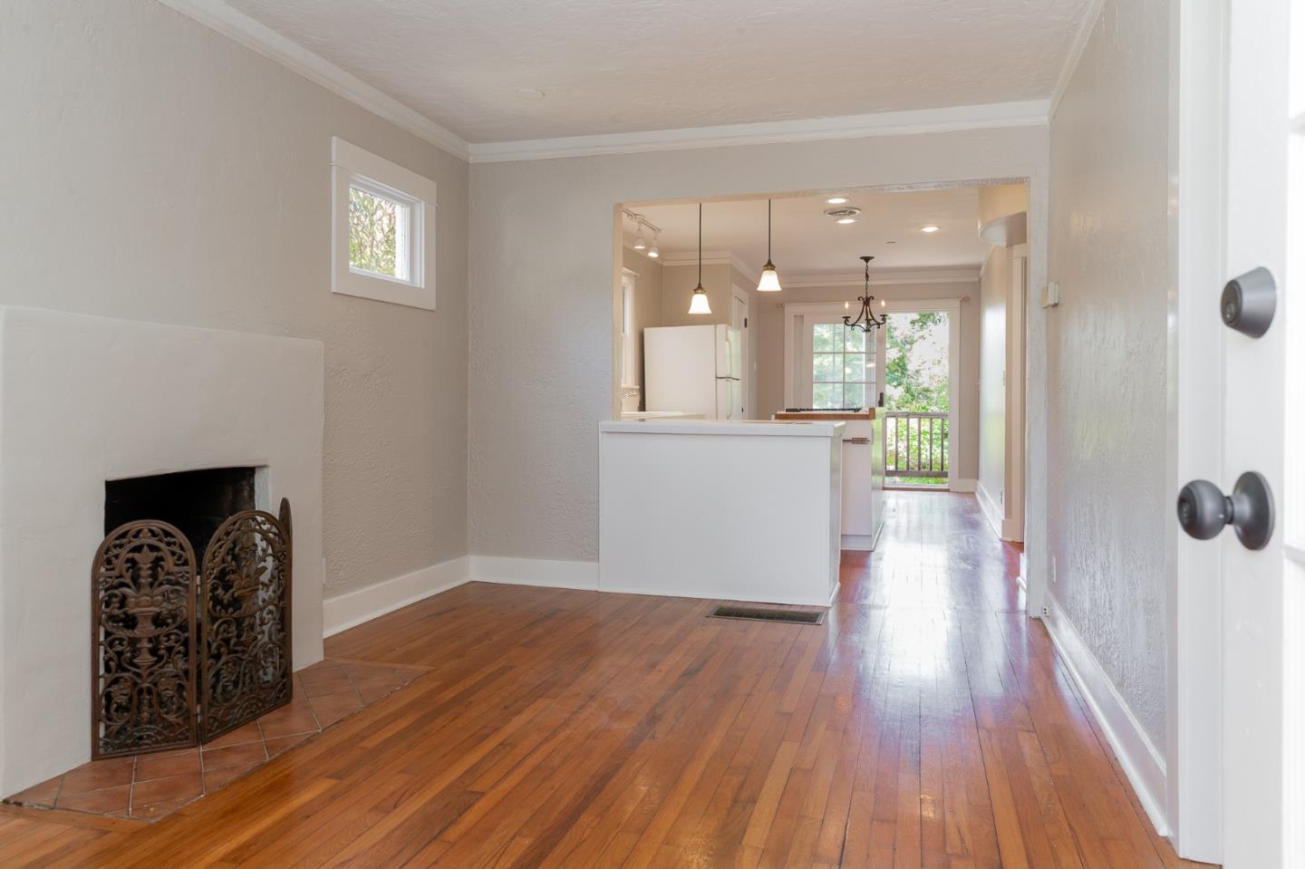 313 Walnut ST