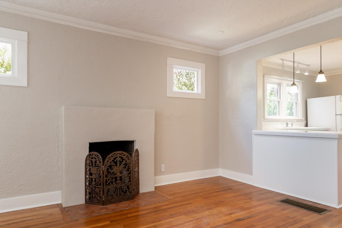 313 Walnut ST