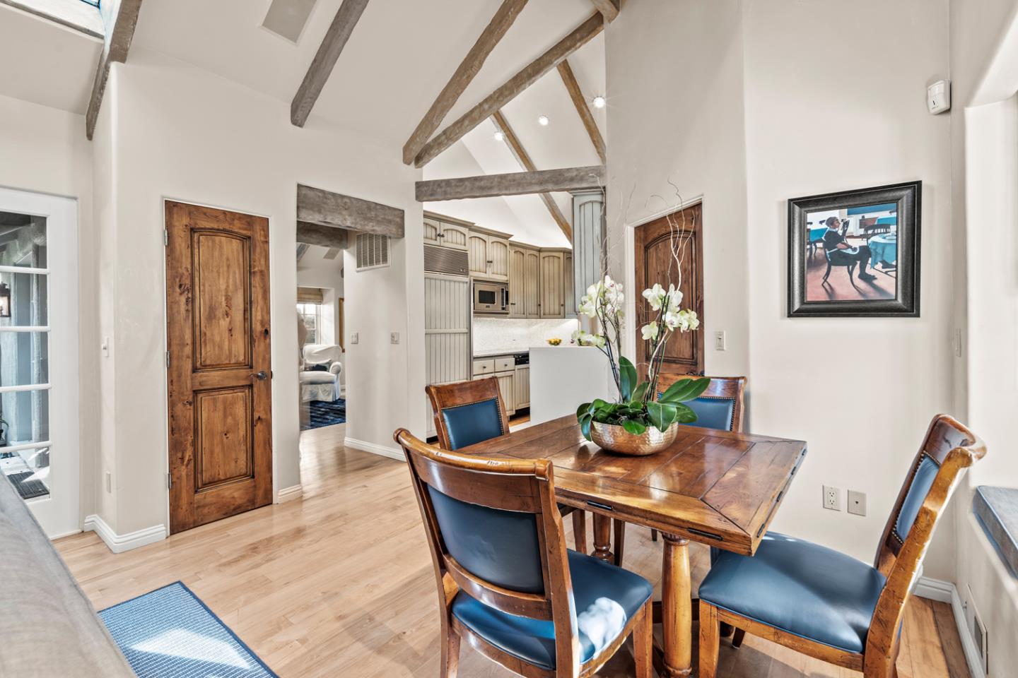 4 Dolores SW of 12th