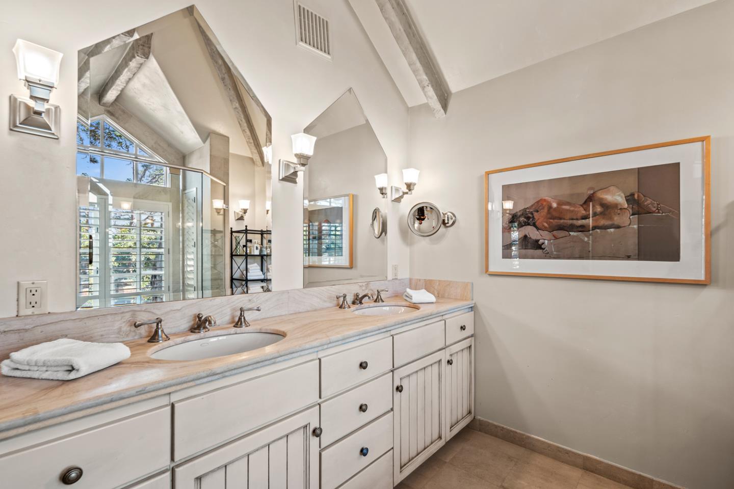 4 Dolores SW of 12th