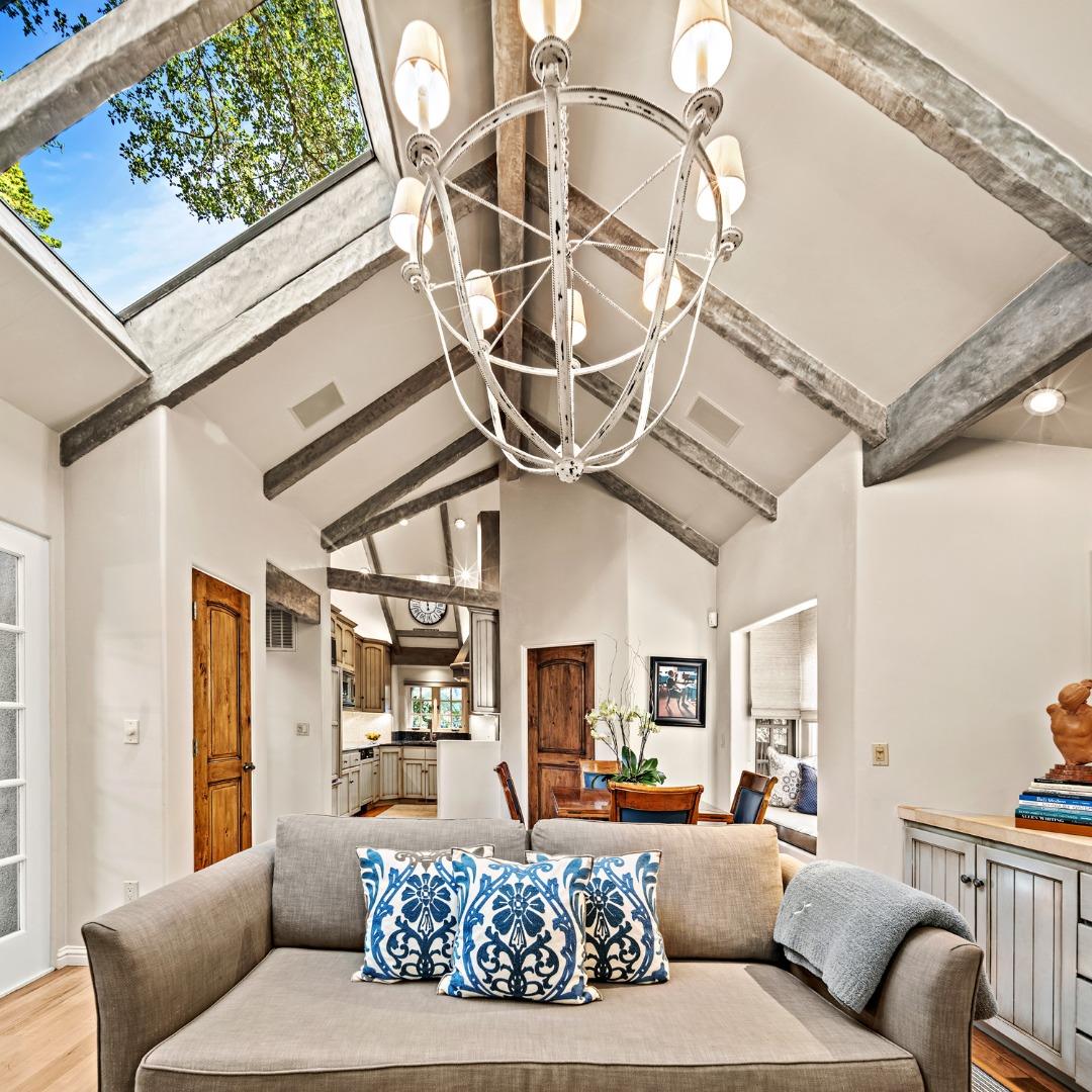 4 Dolores SW of 12th