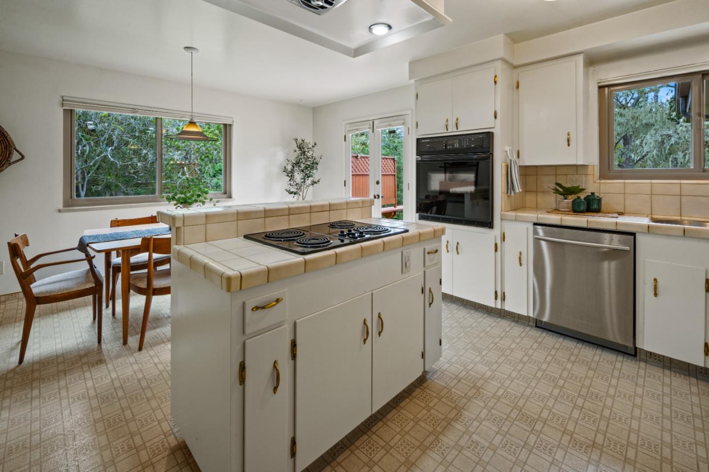 1088 Indian Village RD