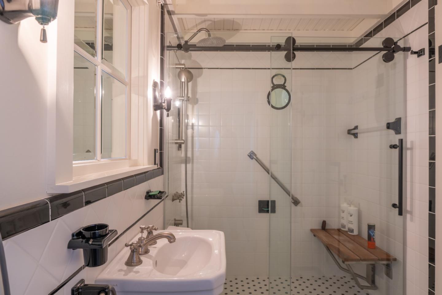 0 Junipero 2 NW of 3rd AVE