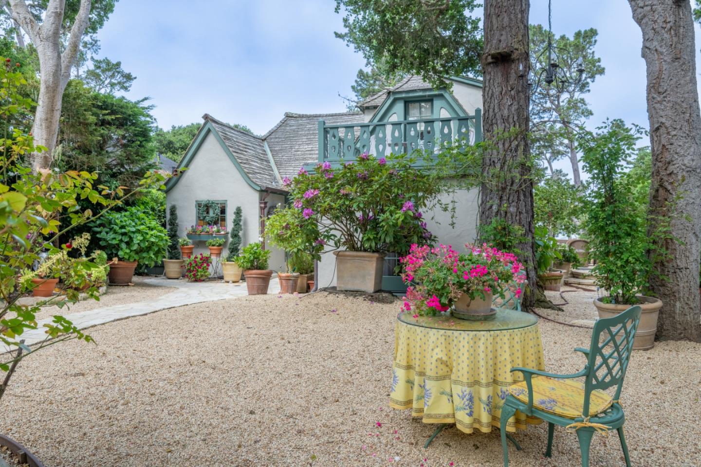 0 Junipero 2 NW of 3rd AVE